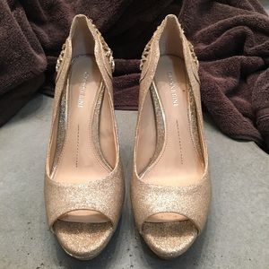 Gianni Bini Gold Heels